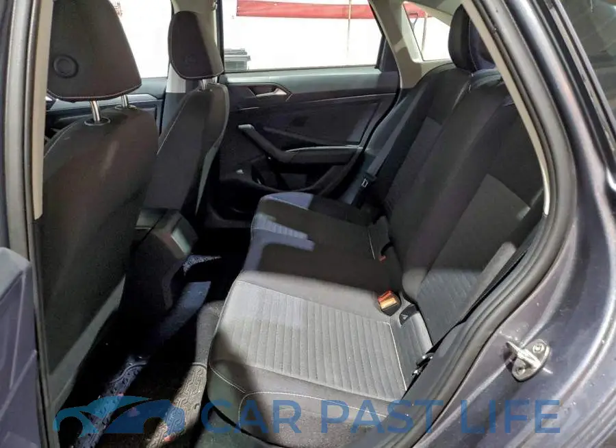 3VW5X7BU7SM012198# 10