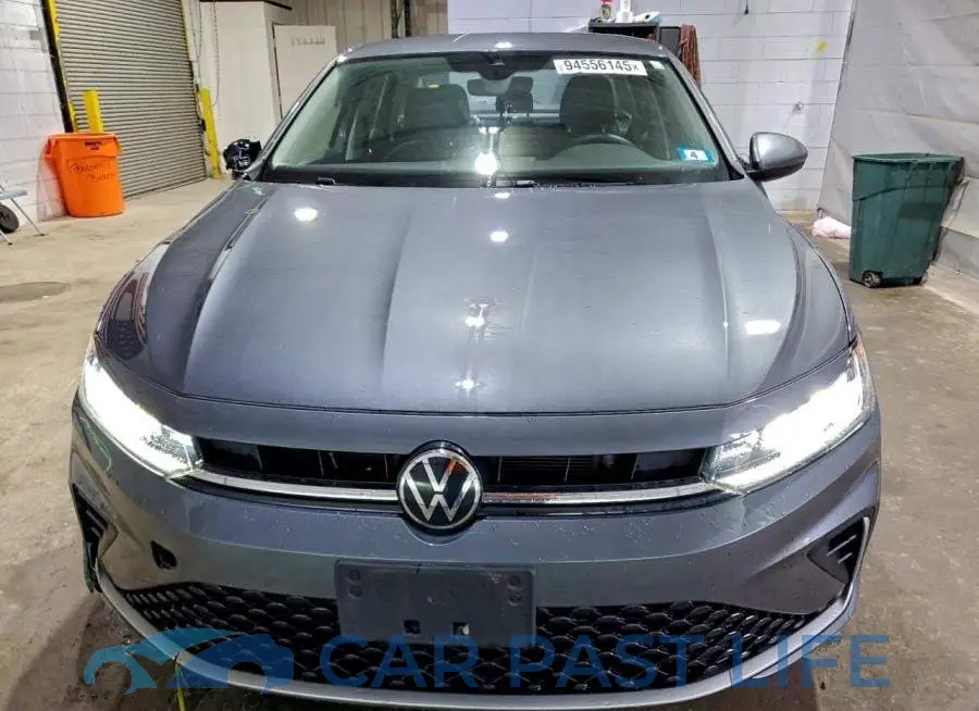 3VW5X7BU7SM012198# 5