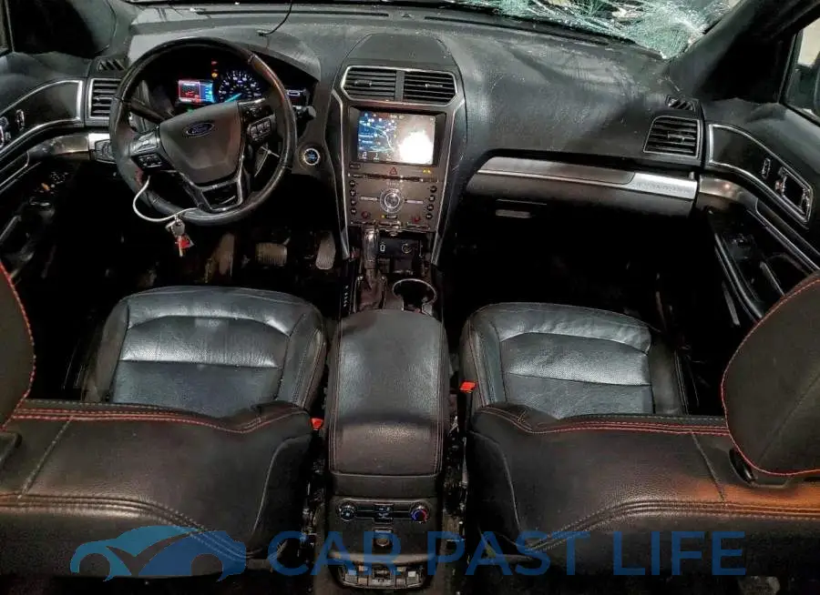 1FM5K8GT7JGA50655# 8