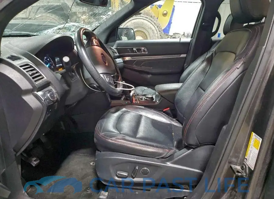 1FM5K8GT7JGA50655# 7