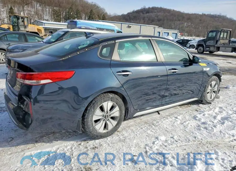 KNAGT4LE1J5020697# 3
