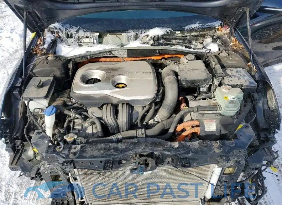 KNAGT4LE1J5020697# 11