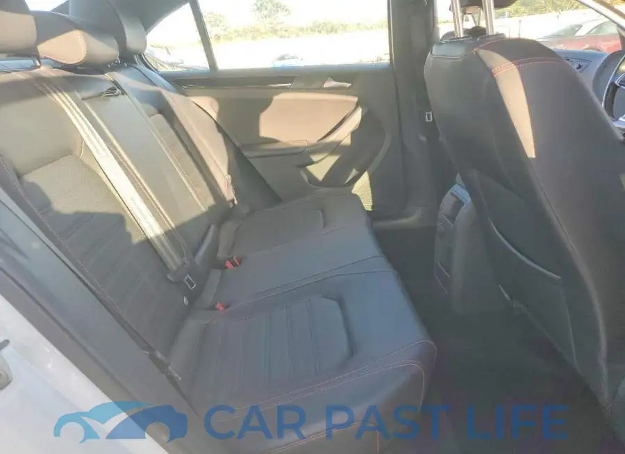 3VW4T7AJ2HM307622# 10