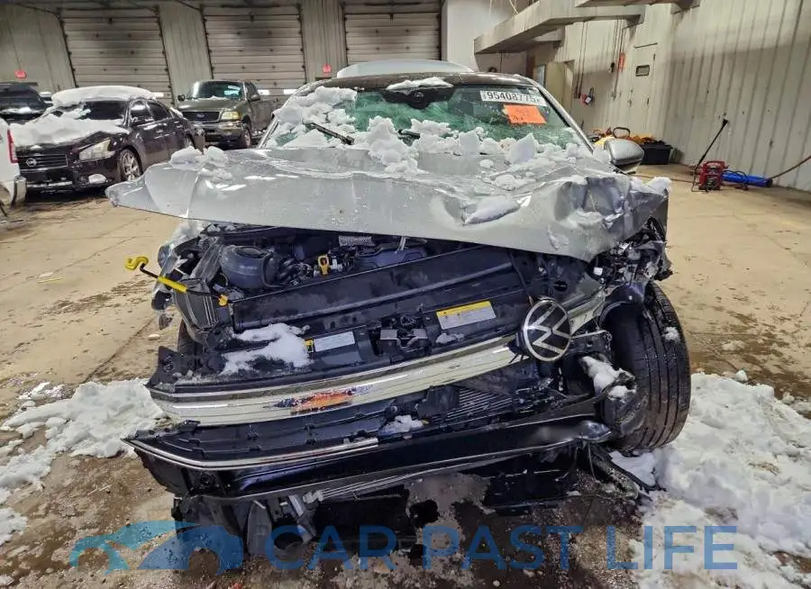 3VW7M7BU2RM058047# 5