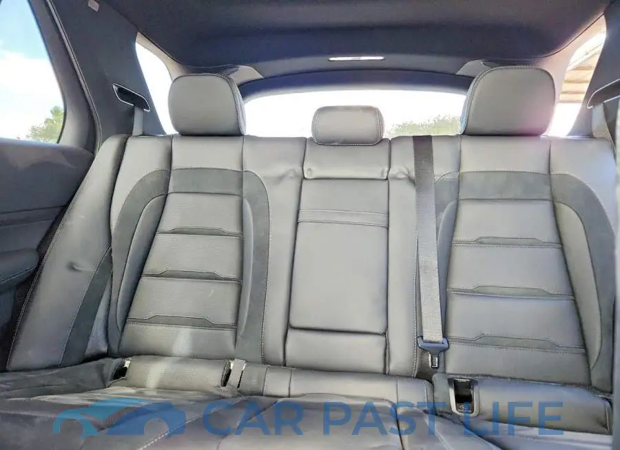 4JGFB6BB4SB422748# 10