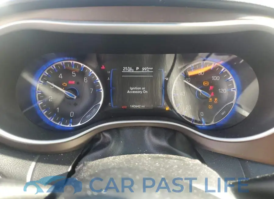 2C4RC1DG2LR195718# 9