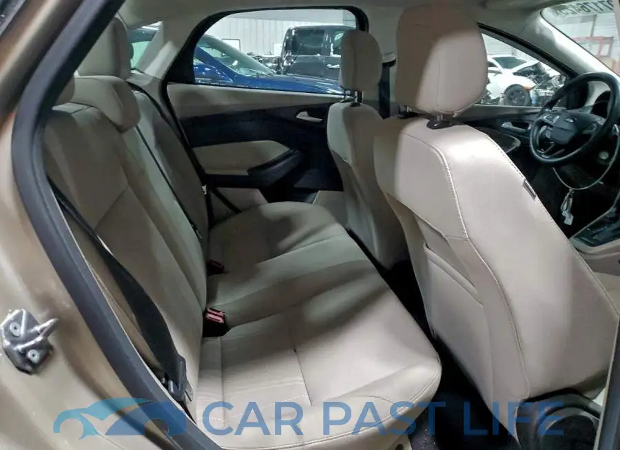 1FADP3F2XJL210974# 10