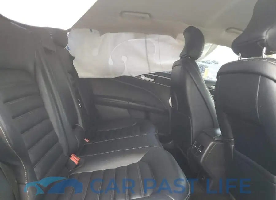 3FA6P0CD1KR151068# 10