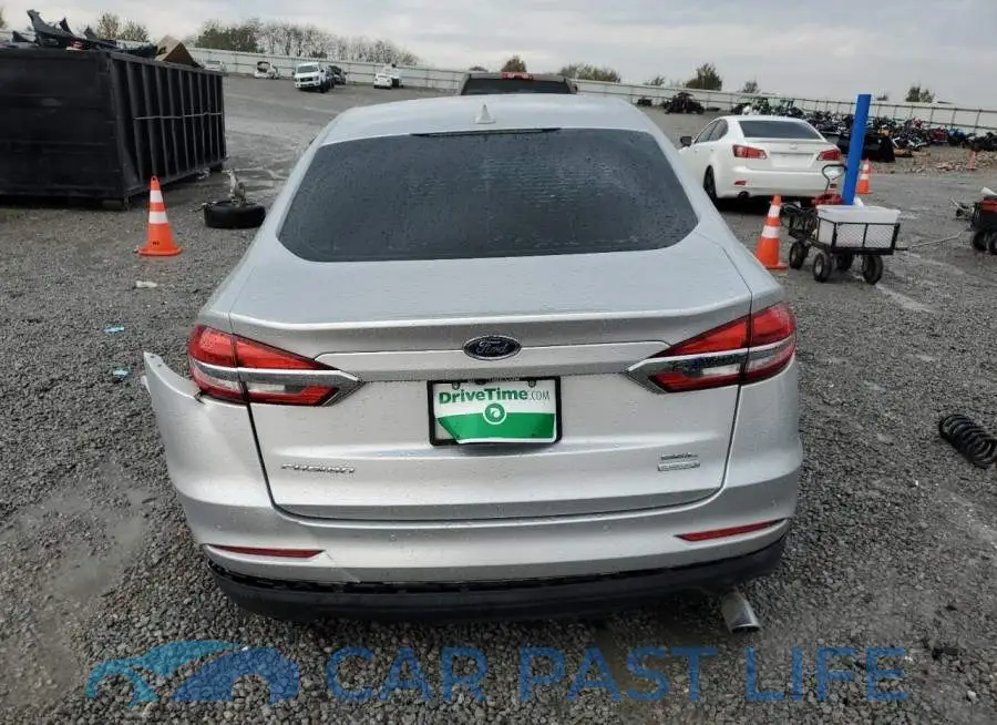 3FA6P0CD1KR151068# 6