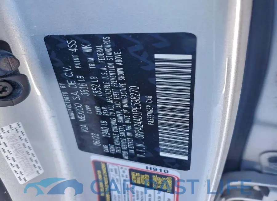 3KPA24AD1PE598270# 12