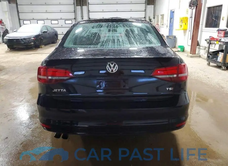 3VW2B7AJ0JM259781# 6