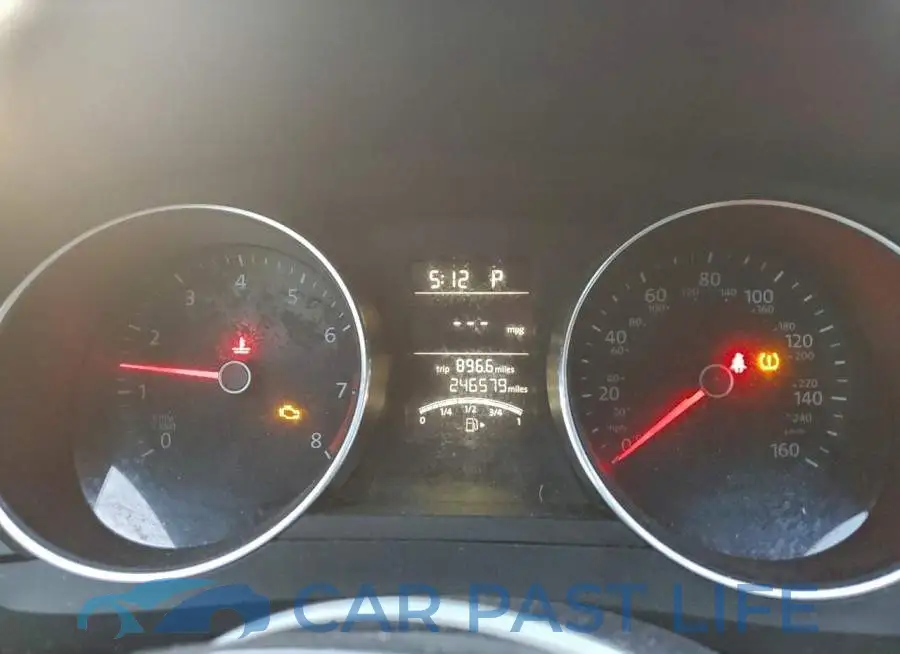 3VW2B7AJ4JM207294# 9
