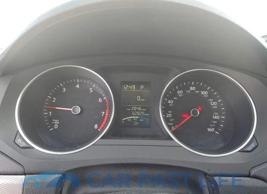 3VW2B7AJ7JM209962# 9