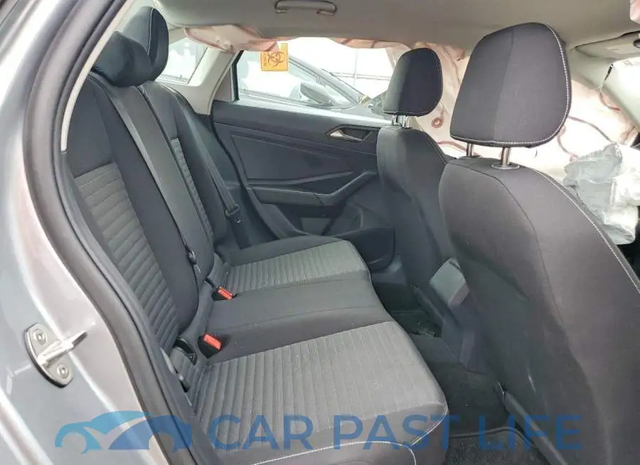3VW5M7BU6PM042504# 10