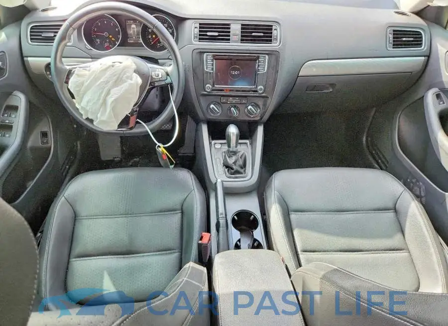 3VWDB7AJ9JM260730# 8