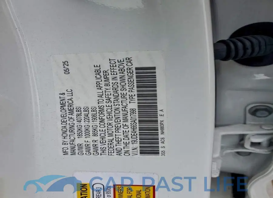 19UDE4H66SA017998# 13