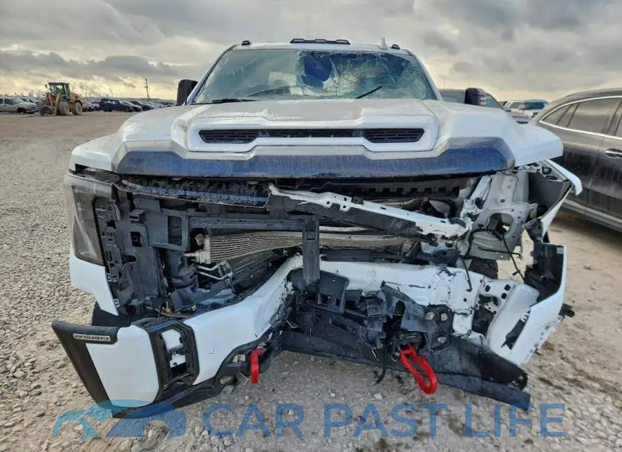 1GT49PEY4RF389797# 5