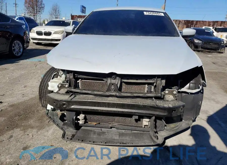 3VW2B7AJ2JM263007# 5