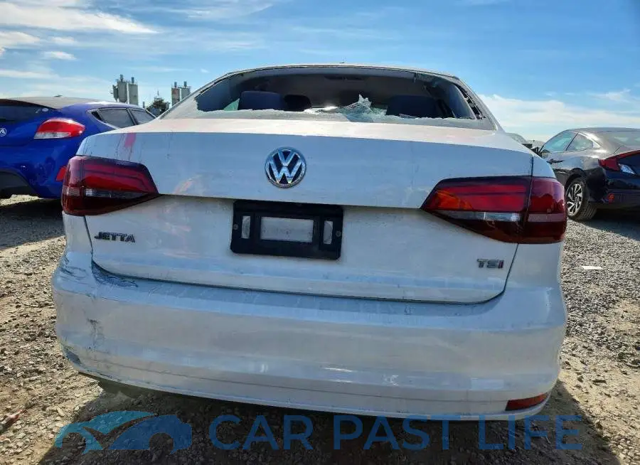 3VW2B7AJ7JM262161# 5