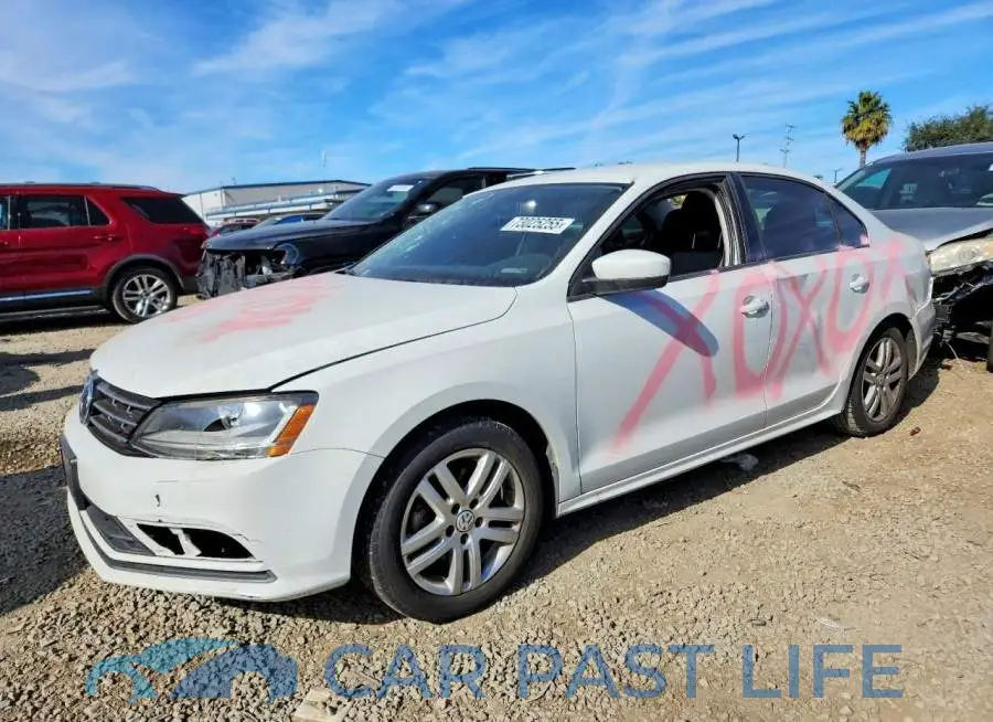 3VW2B7AJ7JM262161# 1