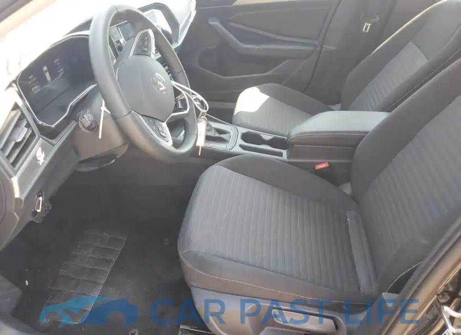 3VW5M7BU0RM042825# 7