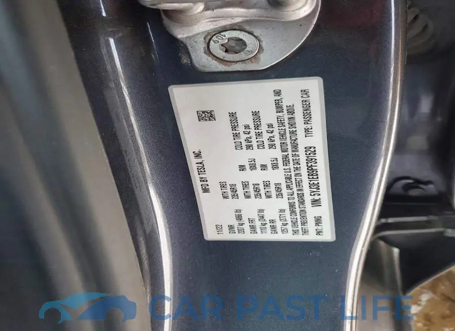 5YJ3E1EB9PF391529# 12