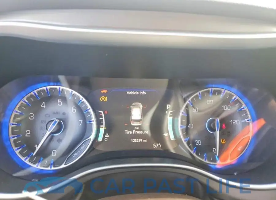2C4RC1EG5JR106347# 9