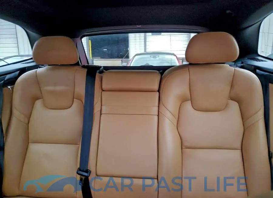 LYV102RK6JB113525# 10