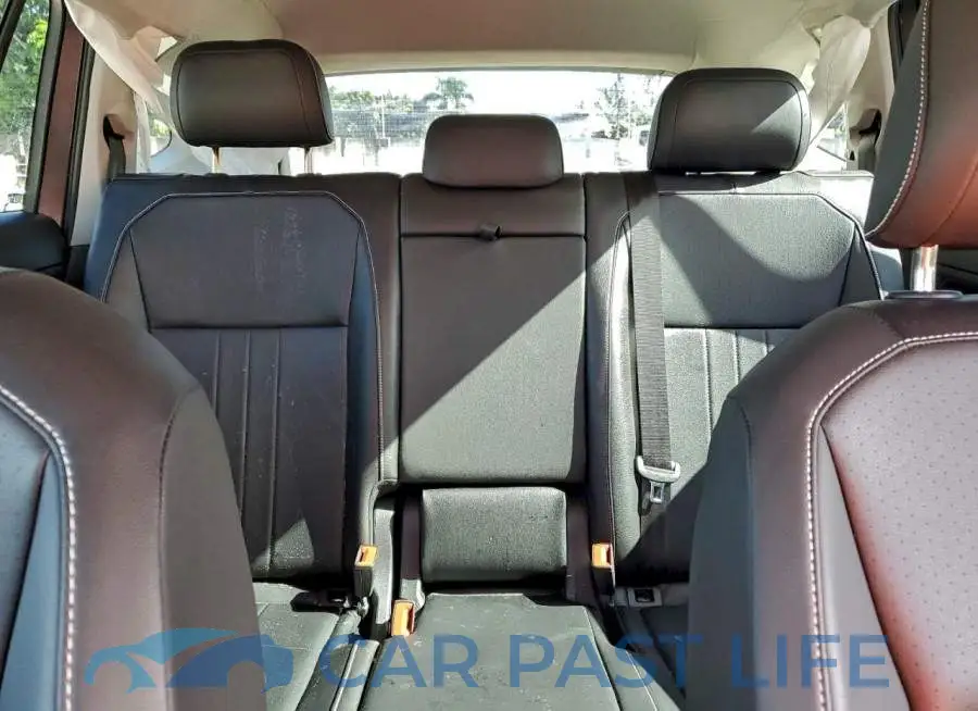 3VV3B7AX5RM173651# 10