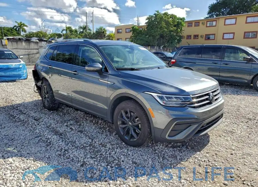 3VV3B7AX5RM173651# 4