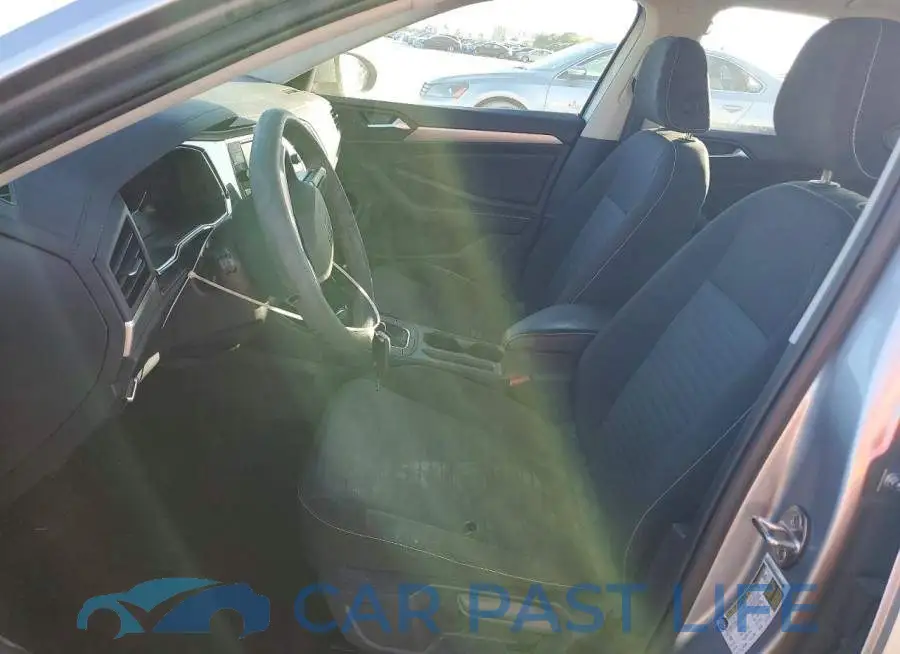 3VW5M7BU4PM056028# 7
