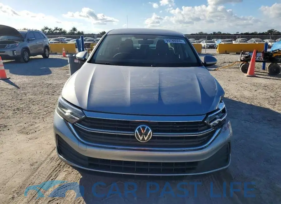3VW5M7BU4PM056028# 5