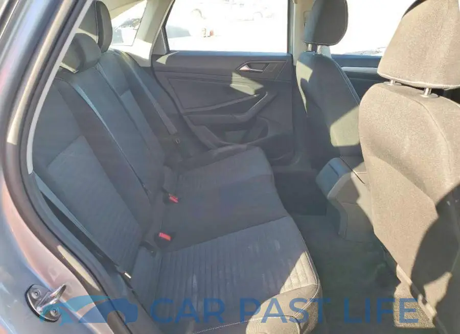 3VW5M7BU4PM056028# 10