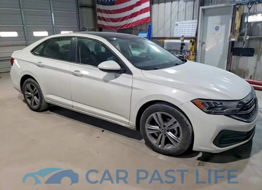 3VW7M7BU9NM013424# 4