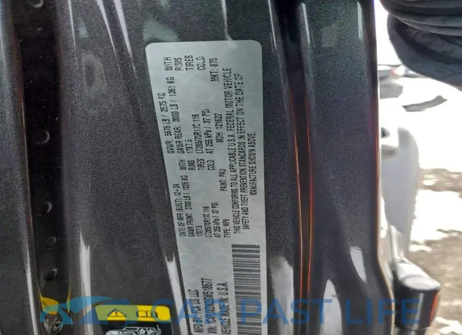 1C4PJXDN3SW518677# 12