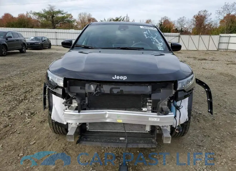 3C4NJDAN5ST585622# 5