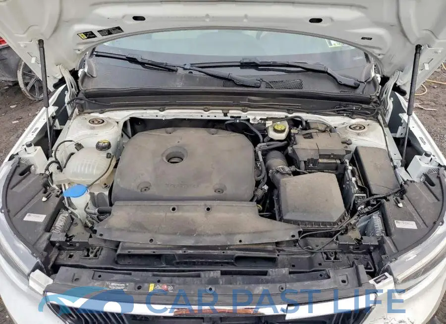YV4162UK1M2502646# 12