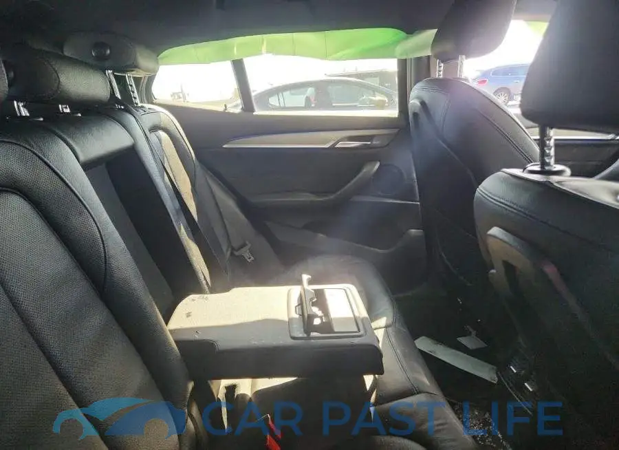 WBXYJ5C3XJEF71153# 11