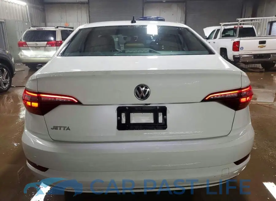 3VWE57BUXKM202390# 6