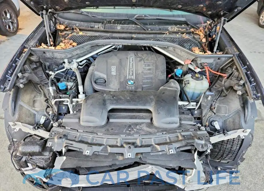 5UXKS4C5XJ0Y20815# 12
