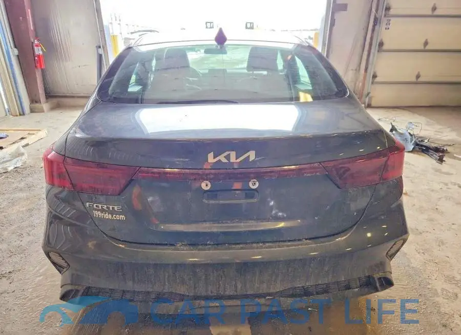 3KPF24AD2RE767897# 6