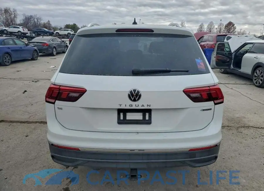 3VV2B7AX8RM030558# 6