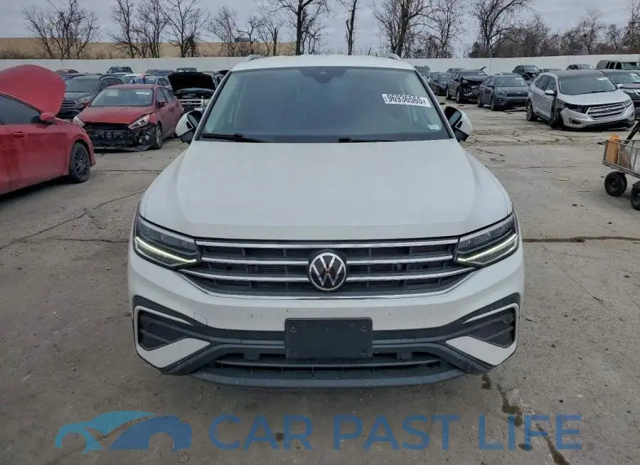 3VV2B7AX8RM030558# 5