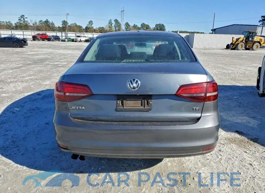 3VW2B7AJXJM220342# 6