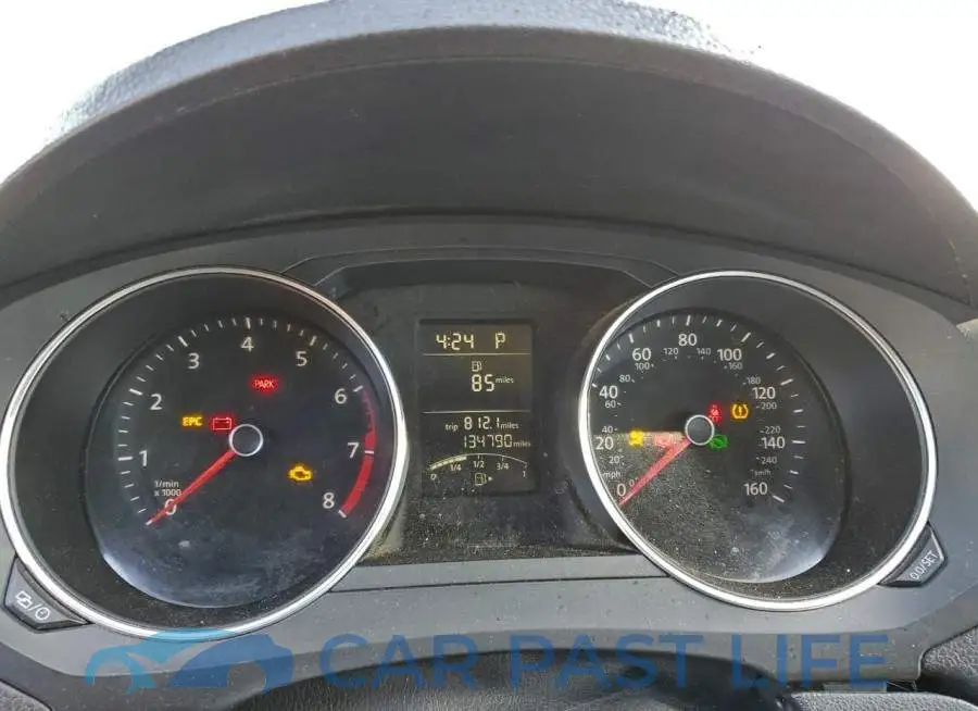 3VW2B7AJXJM220342# 9