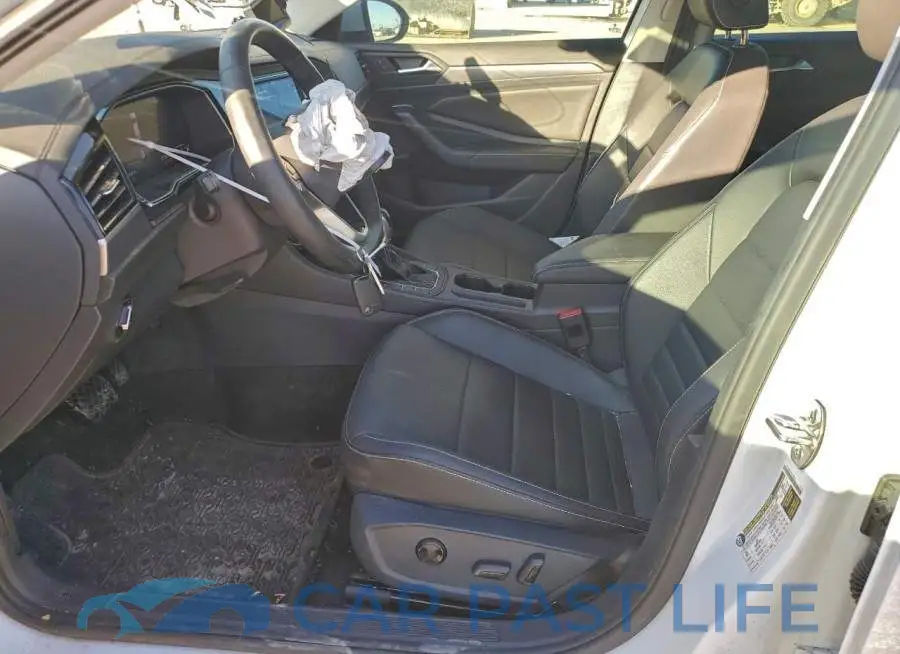 3VW7M7BU0RM056409# 7