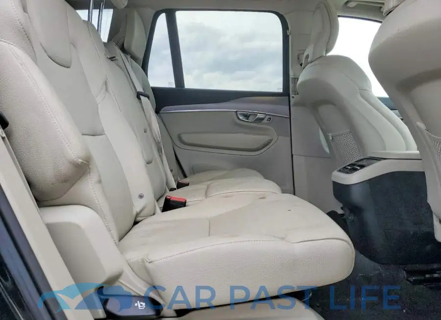 YV4102PK7N1825572# 11