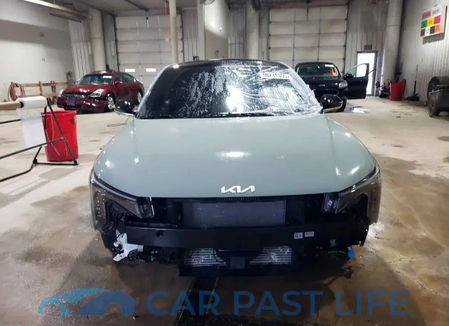 3KPFW4DC5SE158798# 5