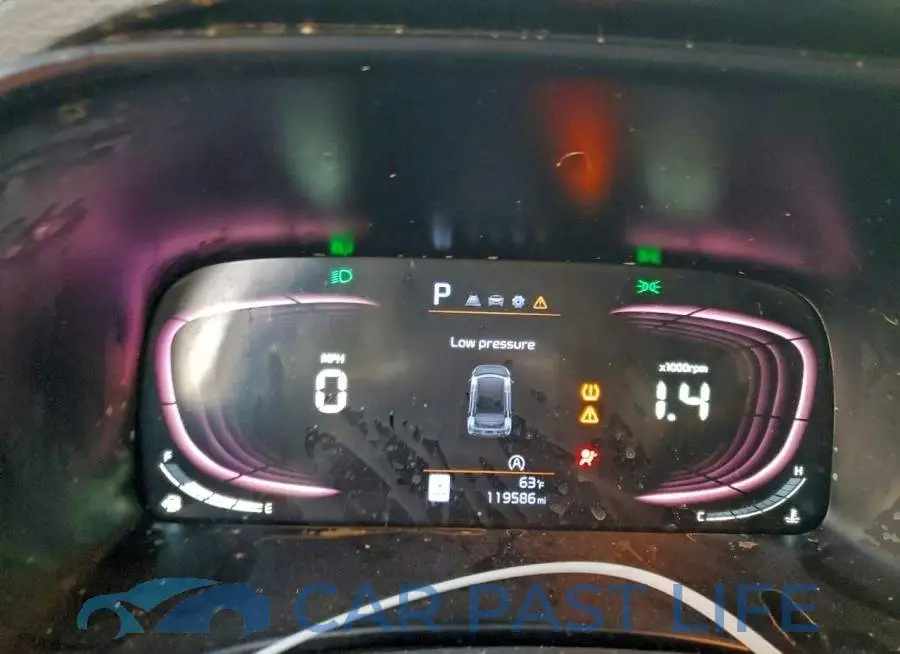 KNDJ23AU4P7193112# 9