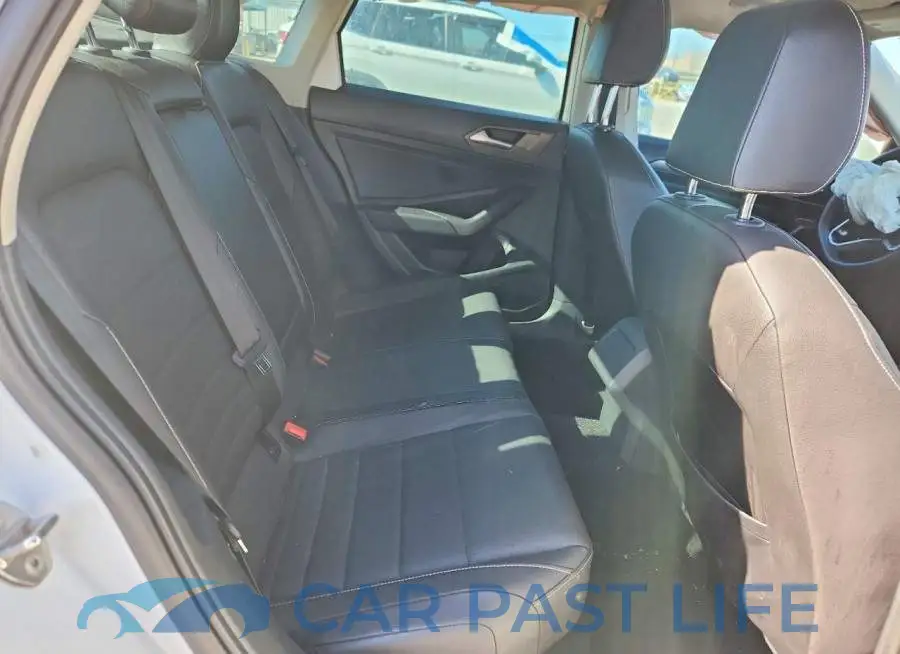 3VW7M7BU7PM007043# 10
